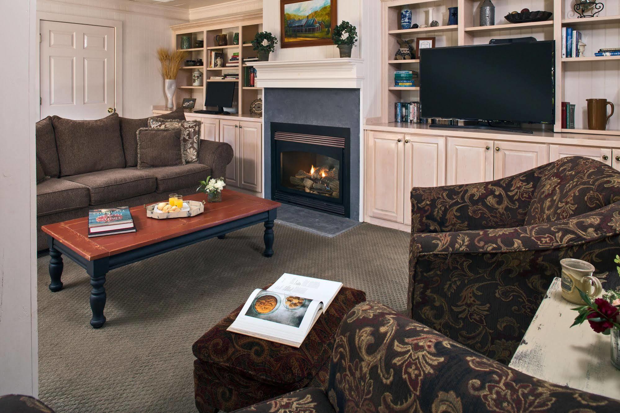 Glen-Ella Springs Hotel & Restaurant Clarkesville Dış mekan fotoğraf